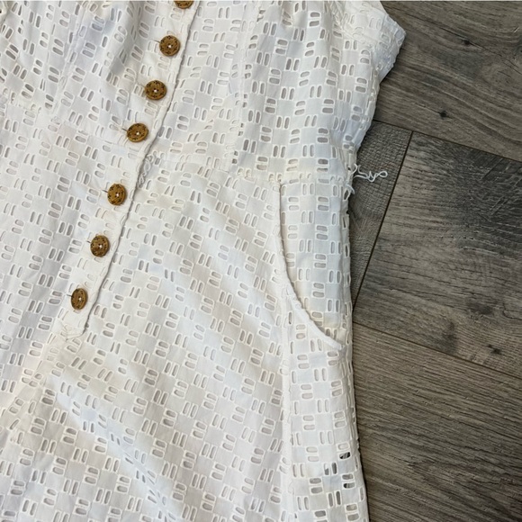 Anthropologie White Belted Eyelet Shorts Romper with Pockets- Size 8 - Picture 9 of 16